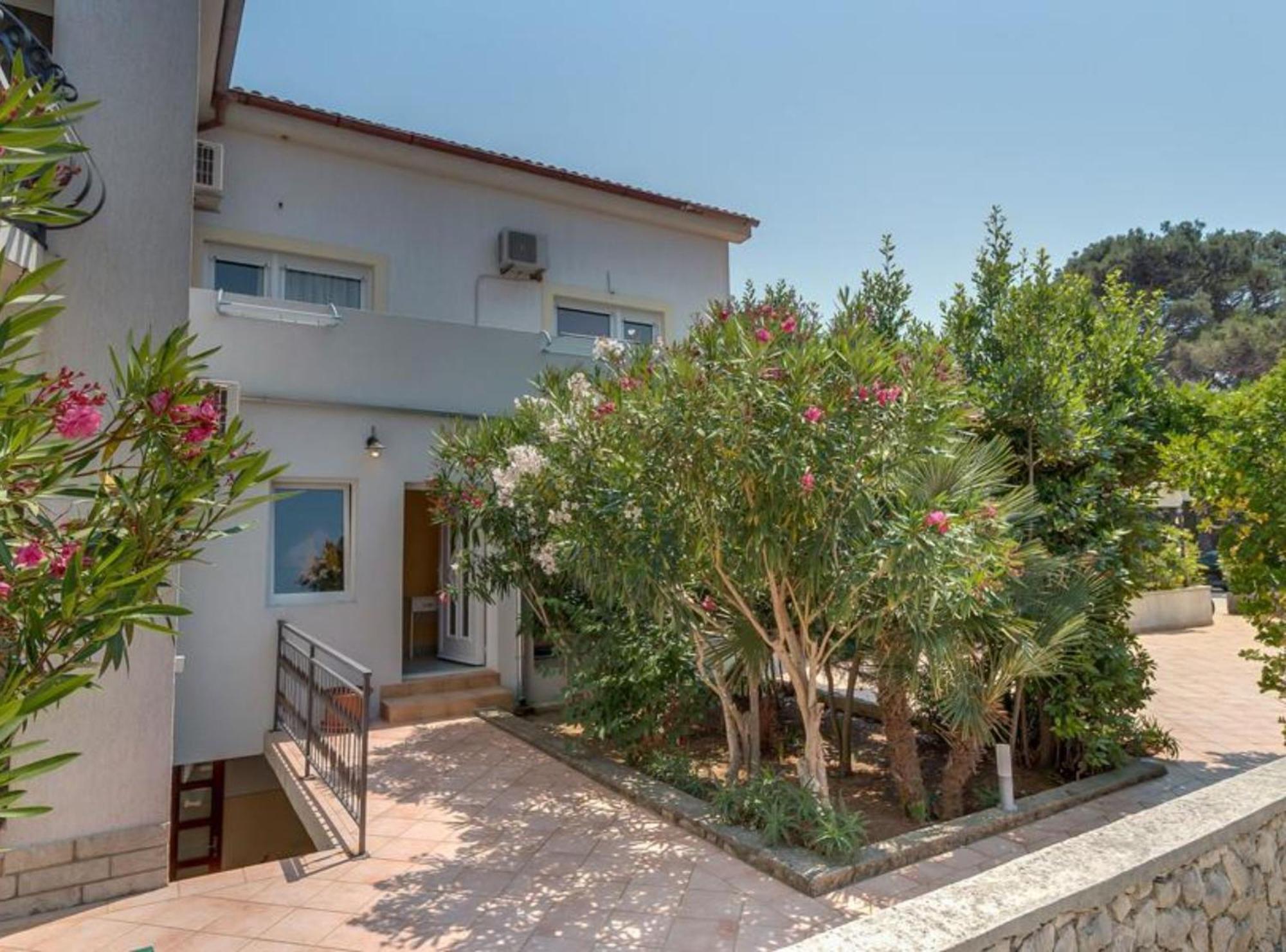 Pansion Belvedere Mali Lošinj Екстериор снимка